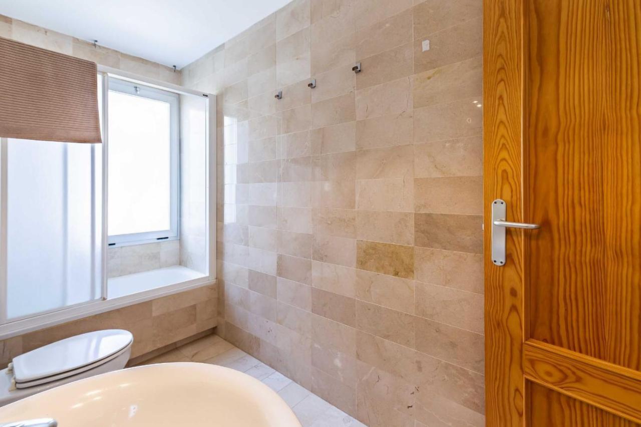 Paseo Marítimo Rey de España esquina Lope de Vega 1 dormitorio más sofá cama salón y cama supletoria Fuengirola Exterior foto