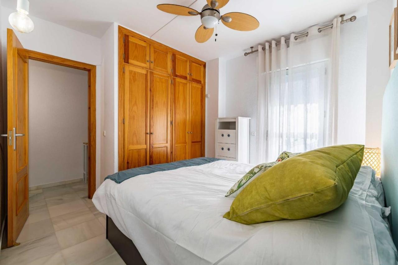 Paseo Marítimo Rey de España esquina Lope de Vega 1 dormitorio más sofá cama salón y cama supletoria Fuengirola Exterior foto